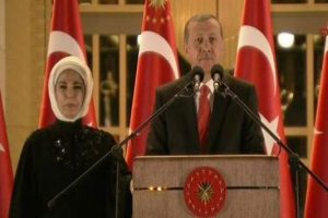 Cumhurbaşkanı Recep Tayyip Erdoğan'dan 30 Ağustos resepsiyonunda s&uuml;rpriz