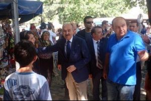 Sağlık Bakanı M&uuml;ezzinoğlu Bursa'da Cumalıkızık K&ouml;y&uuml;'n&uuml; gezdi