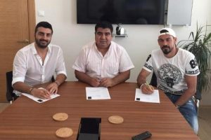 Servet ve Sinan imzayı attı