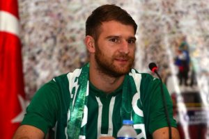 Bursaspor, Berisha ile yollarını ayırdı
