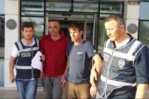 Bursa'da polise esrar satmaya kalktılar