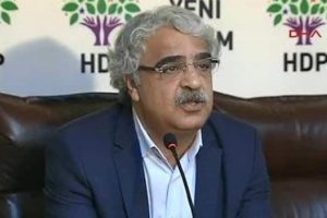 HDP'li vekil kritik se&ccedil;im anketini a&ccedil;ıkladı!