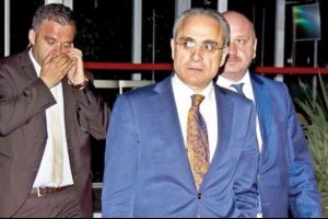 Şaraplı minderli konsere izin yok!