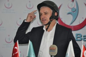 Bursa'da milletvekili motosiklet s&uuml;r&uuml;c&uuml;lerini b&ouml;yle uyardı