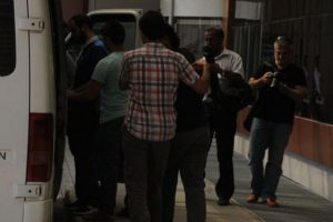 IŞİD'e katılmak isteyen 12 kişi yakalandı