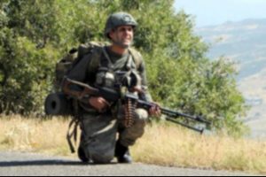 Operasyon s&uuml;r&uuml;yor! İHA'lar orayı vuruyor
