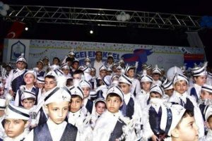 Bursa'da 350 &ccedil;ocuk erkekliğe adım attı