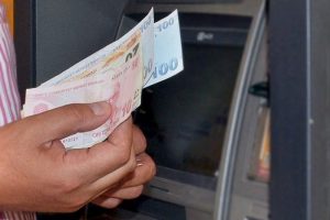 Emeklilere bayram &ouml;ncesi maaş m&uuml;jdesi!