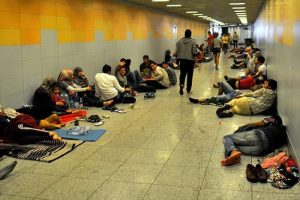 Ka&ccedil;ak g&ouml;&ccedil;menleri Avusturya'ya getirenler cezalandırılacak
