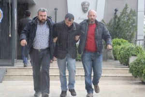 Bursa'da sokak ortasında &ouml;ld&uuml;r&uuml;len kadının katil zanlısı su&ccedil;lamayı reddetti