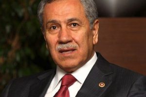 Arın&ccedil;: Melek İpek iyilik meleğidir, bug&uuml;n olsa elini yine &ouml;perim
