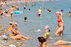 Antalya'ya 8 ayda 8 milyon turist geldi