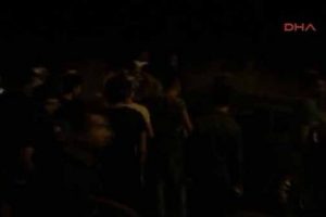 Bu kez ter&ouml;r protestosunda yol kesildi, kimlik soruldu