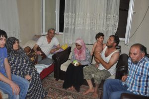 IŞİD'in kimyasal saldırısına maruz kalan aile Bursa'da tedavi olmayı bekliyor