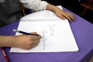 'Okul reddi' cesaret ve teşvikle &ccedil;&ouml;z&uuml;mlenebilir