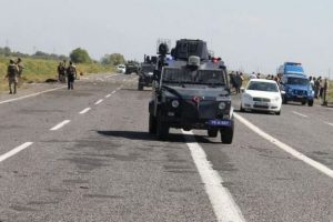 Ter&ouml;ristler Iğdır'da yola 1 ton bomba d&ouml;şedi