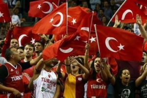 Almanya'da şehitlerimize b&uuml;y&uuml;k saygısızlık