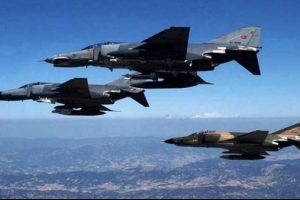 B&ouml;lgeye askerler sevk edildi, İHA'lar havalandı