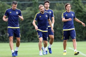 Fenerbah&ccedil;e, Kasımpaşa ma&ccedil;ının hazırlıklarını s&uuml;rd&uuml;rd&uuml;