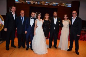 Uslu ve &Ouml;zkardaş ailelerinin mutlu g&uuml;n&uuml;