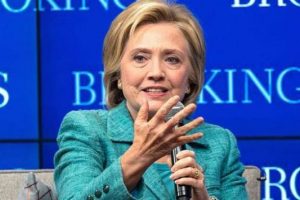 Clinton: İsrail'i T&uuml;rkiye'den &ouml;z&uuml;r dilemeye ikna etmek i&ccedil;in yıllar harcadım