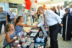 Bursa İznik'te &ccedil;ini festivali