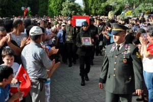 Şehit son yolculuğuna uğurlandı