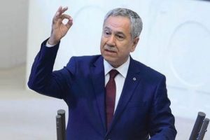 B&uuml;lent Arın&ccedil; neden aday olmadığını a&ccedil;ıkladı