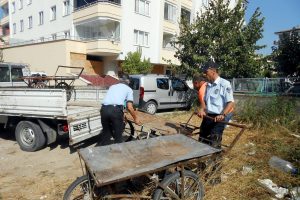 Bursa Mudanya zabıtasından hurda denetimi