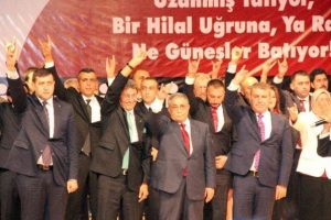 "&Uuml;lk&uuml;c&uuml;ler sokağa d&ouml;k&uuml;l&uuml;rse herkes kefen giymek zorunda kalır"