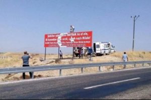Mersin'in Mut il&ccedil;esine s&uuml;rpriz levha