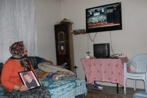 Elinde fotoğraf Cumhurbaşkanına seslendi