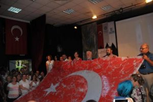 Yalova'da d&uuml;nyanın en b&uuml;y&uuml;k ebrusu yapıldı