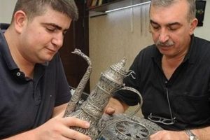 2 milyon g&uuml;m&uuml;ş par&ccedil;ayı ibrik ve leğene işledi