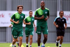 Bursaspor ara vermedi