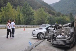 Mezitler'de kaza: 4 yaralı
