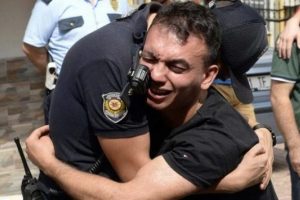 Şehit polis memurlarının ailelerine acı haber