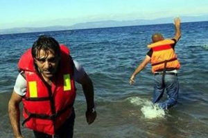 Ege'de ka&ccedil;ak teknesi battı: 14'&uuml; &ccedil;ocuk 34 &ouml;l&uuml;