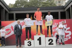 Eker I Run Koşusu'nun galibi Abdelilah Cherkaoui