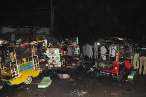 Pakistan'da bombalı saldırı
