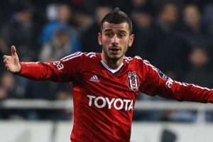 Beşiktaş'a Oğuzhan'dan k&ouml;t&uuml; haber