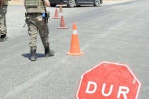 Erzurum-Bing&ouml;l karayolu ulaşıma kapatıldı
