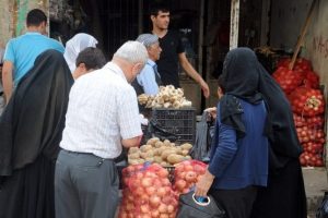 Kepenkler a&ccedil;ıldı, &ccedil;arşı canlandı
