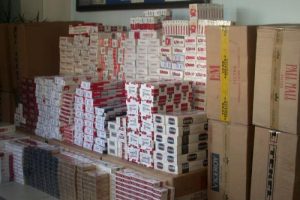 38 bin 440 paket ka&ccedil;ak sigara ele ge&ccedil;ti