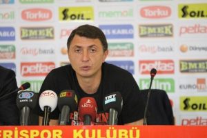 Arveladze: "Altın değerinde bir 3 puan aldık"