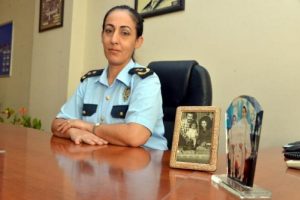 Acı haberi şehit kızı olan polis m&uuml;d&uuml;r&uuml; veriyor