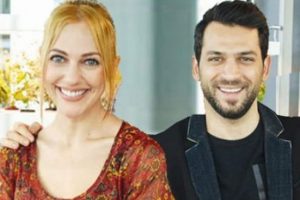 Meryem Uzerli ile Murat Yıldırım'ın dizisine senaryo bulunamadı...