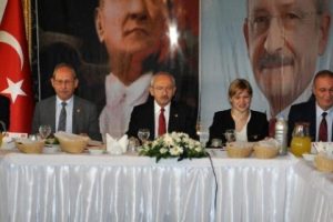Kılı&ccedil;daroğlu iş adamlarıyla g&ouml;r&uuml;şt&uuml;