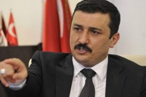 Bursalı sendikacı valiye hakaretten a&ccedil;ılan davadan beraat etti
