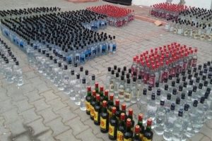 250 bin TL'lik ka&ccedil;ak i&ccedil;ki operasyonu